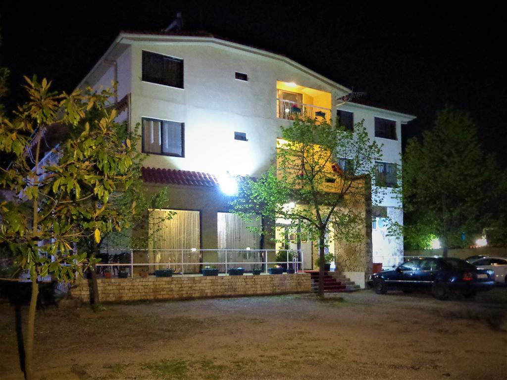 Hotel Viktoria Tirana Mjull-Bethore 외부 사진